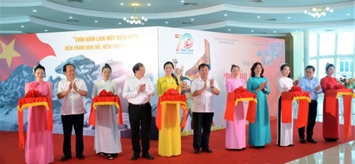 Photos on Dien Bien Phu victory on display