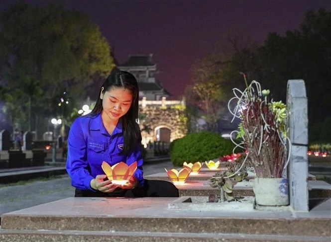 Candles lit to commemorate fallen soldiers in Dien Bien Phu battle