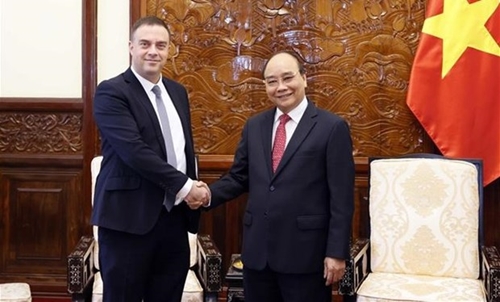 Le président Nguyen Xuan Phuc reçoit les ambassadeurs d Arabie saoudite, d’Israël et d’Azerbaïdjan