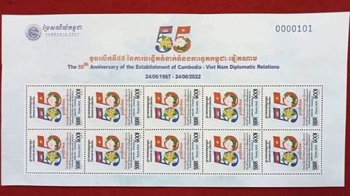 Emission de timbres pour marquer l anniversaire des relations diplomatiques entre le Vietnam et le Cambodge