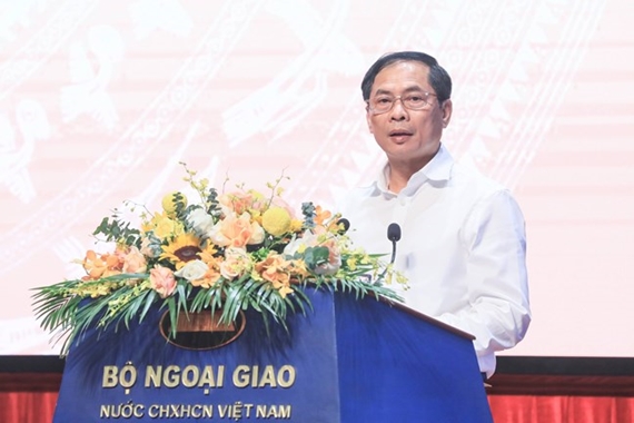 Importance des politiques du Parti et de l’État liées au travail des Vietnamiens à l’étranger