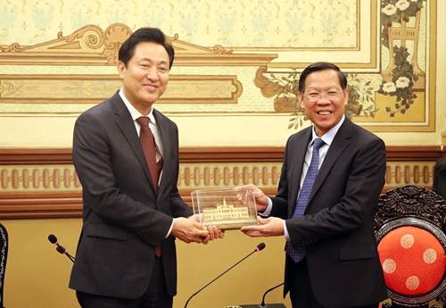 Renforcement de la coopération entre HCM-Ville et Séoul