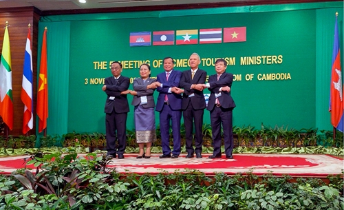 Ouverture des conférences des ministres du Tourisme de l ACMECS et du CLMV au Cambodge