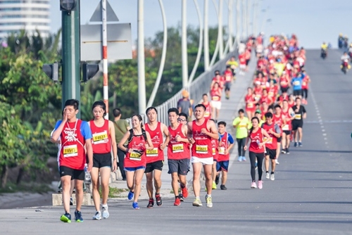 Marathon international de Ho Chi Minh-Ville 17 sites touristiques célèbres traversés