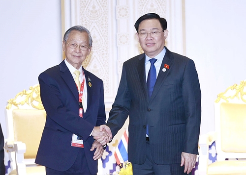 Le président de l’AN du Vietnam rencontre son homologue thaïlandais à Phnom Penh