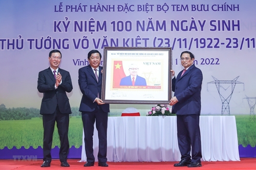 Le Premier ministre assiste à des activités pour célébrer le centenaire de l’ancien dirigeant Vo Van Kiet
