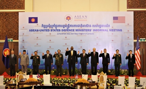 Défense l’ASEAN et ses partenaires promeuvent leur coopération