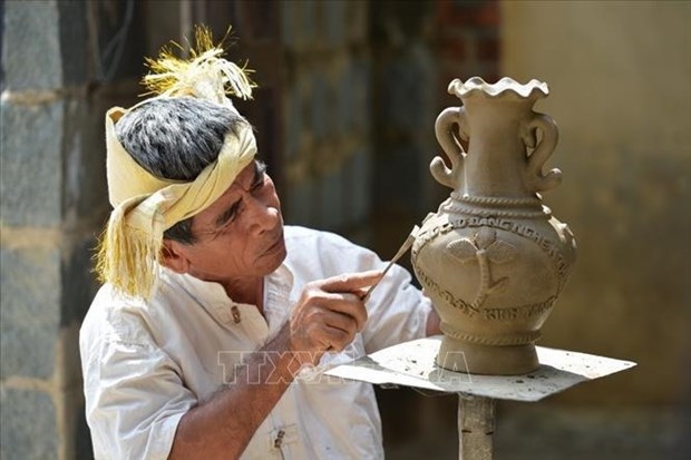 L’UNESCO fait honneur à l’art de la poterie du peuple cham