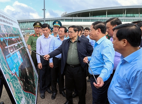 Le Premier ministre Pham Minh Chinh se rend à Binh Dinh