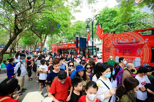 Congés du 30 avril-1er mai Hanoï accueille près de 720 000 touristes