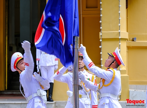 Cérémonie de lever du drapeau marquant le 56e anniversaire de l ASEAN