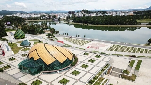 La ville de Da Lat espère attirer environ 190 000 visiteurs pendant le Festival du film du Vietnam