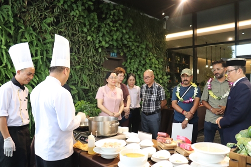 Faire du Vietnam une nouvelle destination phare du tourisme halal