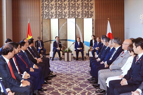 Le président Vo Van Thuong reçoit des responsables de l Alliance d amitié parlementaire Japon-Vietnam