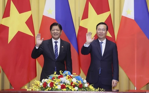Le président philippin Marcos Jr termine sa visite d’État au Vietnam