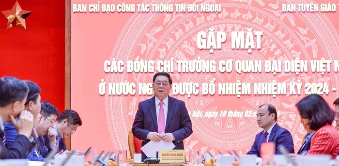 Promotion du rôle des ponts d information extérieure des agences de représentation vietnamiennes à l étranger