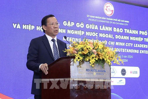 Hô Chi Minh-Ville s’emploie à améliorer son environnement des affaires
