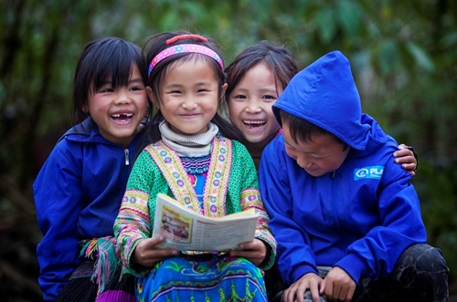 Améliorer la qualité de l éducation pour les enfants des minorités ethniques et les enfants handicapés
