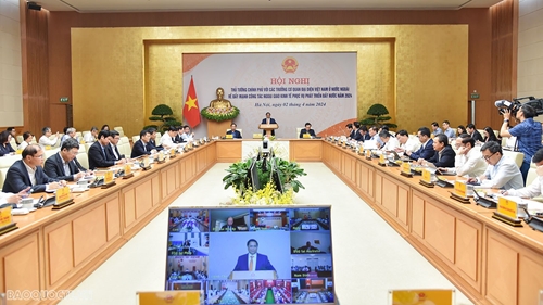 Le Premier ministre Pham Minh Chinh exhorte à promouvoir la diplomatie économique