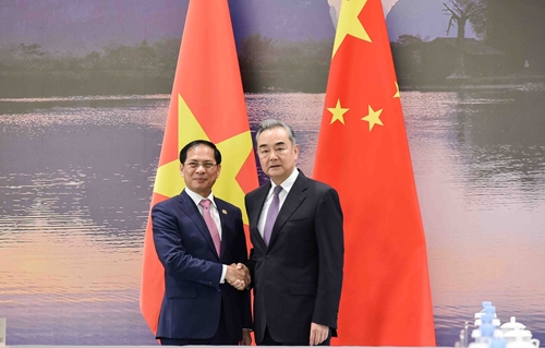 Vietnam-Chine entretien entre les deux ministres des Affaires étrangères