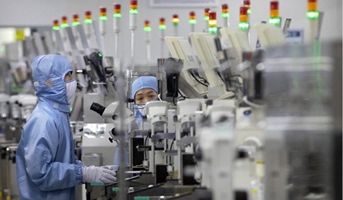 Tableau économique du Vietnam au 1er trimestre de nombreux point lumineux