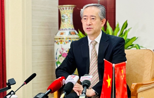Ambassadeur Xiong Bo la Chine apprécie hautement et salue la visite du président de l Assemblée nationale Vuong Dinh Huê