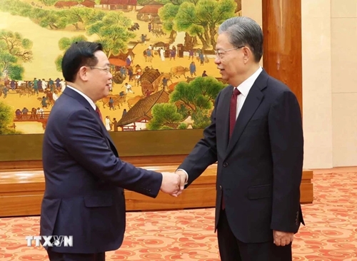 Entretien entre les plus hauts législateurs du Vietnam et de Chine
