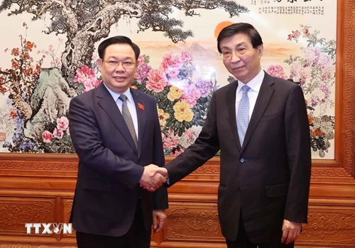 Vietnam et Chine conviennent de booster les relations d amitié et la coopération dans tous les domaines