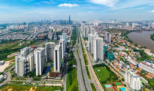 La Loi foncière 2024 protégera les droits légitimes des investisseurs vietnamiens d’outre-mer