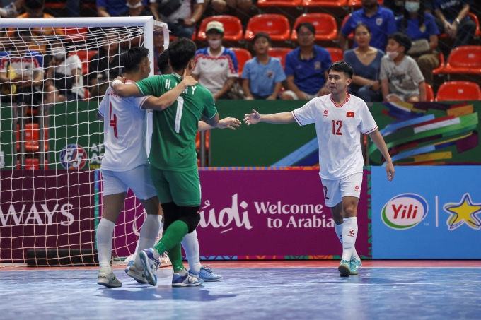 Championnat d Asie de futsal 2024 le Vietnam rencontrera l’Ouzbékistan dans les quarts de finale