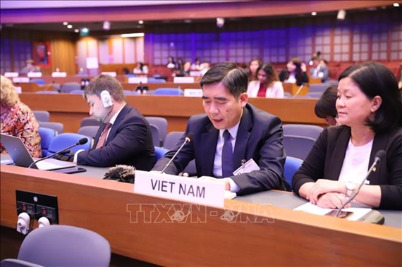 Le Vietnam s’engage à promouvoir la mise en œuvre des objectifs de développement durable