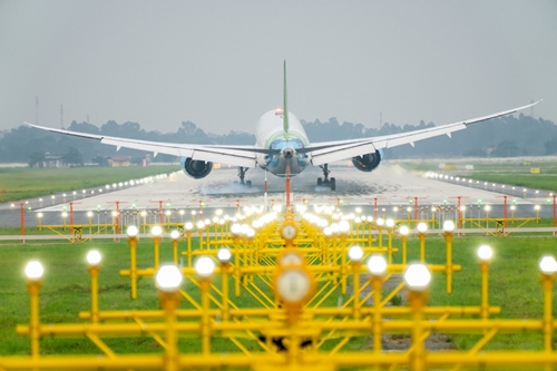 Les aéroports vietnamiens proposeront 9 000 vols intérieurs pendant le pont de mai