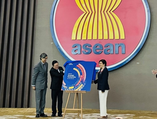 L ASEAN et l UE lancent le Livre bleu 2024-2025