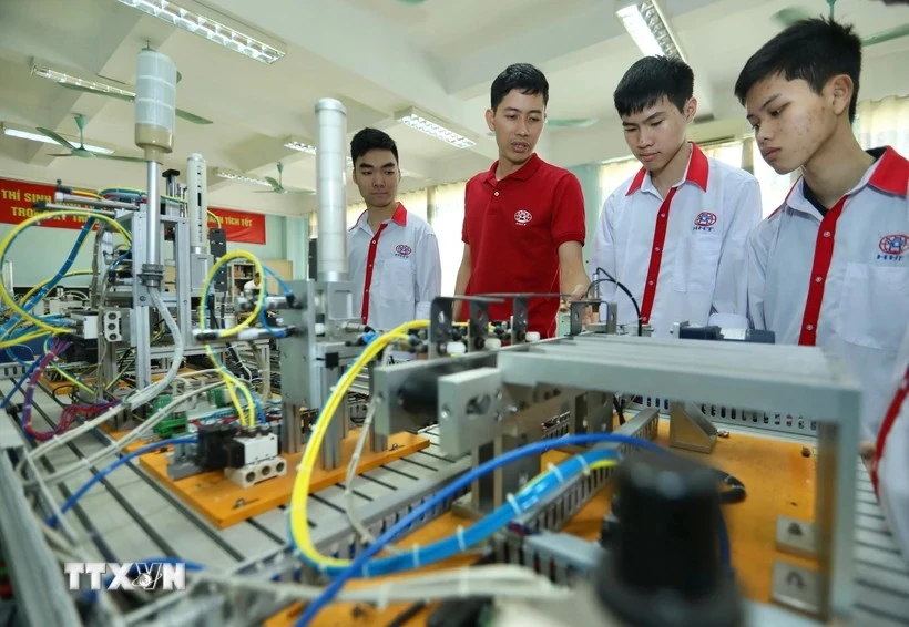 De nombreuses opportunités et défis pour les ressources humaines technologiques du Vietnam