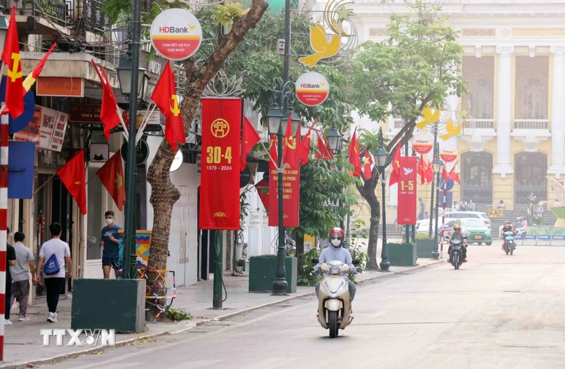 Un journaliste suisse impressionné par la position exceptionnelle du Vietnam dans la région