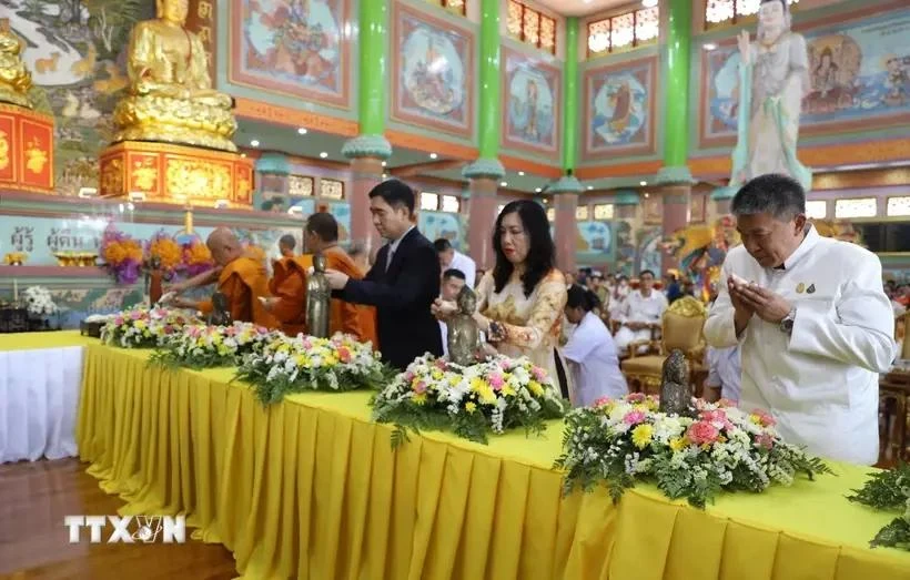 Célébration du 190e anniversaire de la fondation d une pagode vietnamienne en Thaïlande