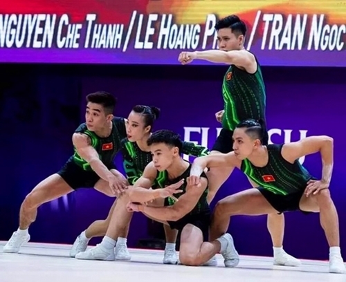 越南健美操队在2022年世界健美操锦标赛夺得金牌