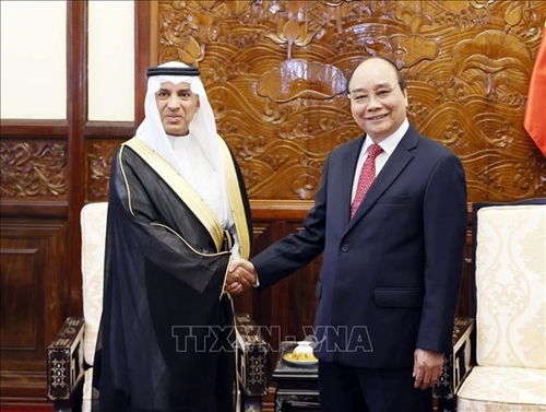 越南国家主席阮春福会见沙特阿拉伯、以色列和阿塞拜疆驻越大使