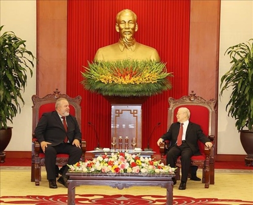 古巴总理曼努埃尔·马雷罗·克鲁斯圆满结束对越南的正式友好访问