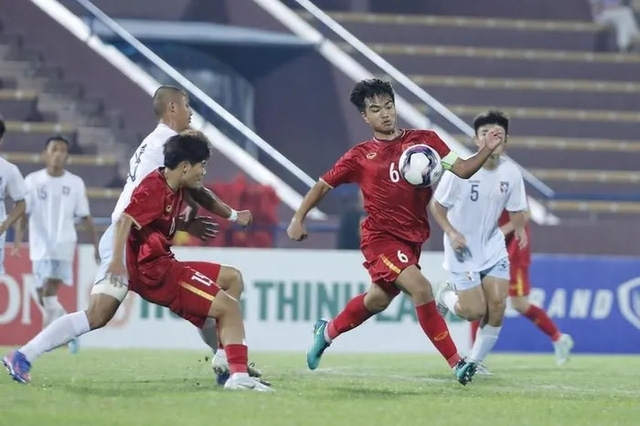2023年U17亚洲杯预选赛：越南队4 0 大胜中华台北队