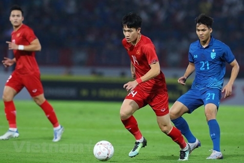 2022年东南亚足球锦标赛第二回合决赛： 越南队以2比3总比分不敌泰国队 无缘冠军