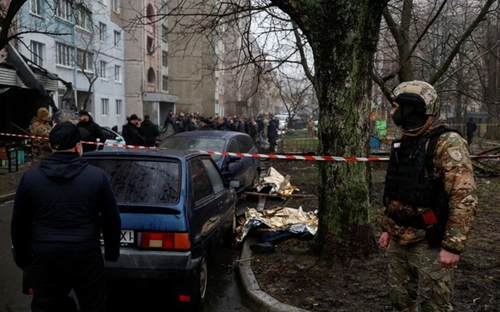 乌克兰一直升机坠毁 乌内务部长等18人死亡