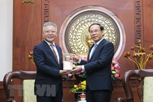 越南胡志明市与中国海南省促进多领域合作关系