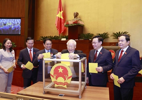 【组图】越南第十五届国会第四次特别会议：健全国家主席人事