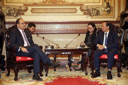 胡志明市领导会见世界法语大学联盟执行主席