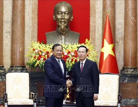 越南始终高度重视与柬埔寨的友好合作关系