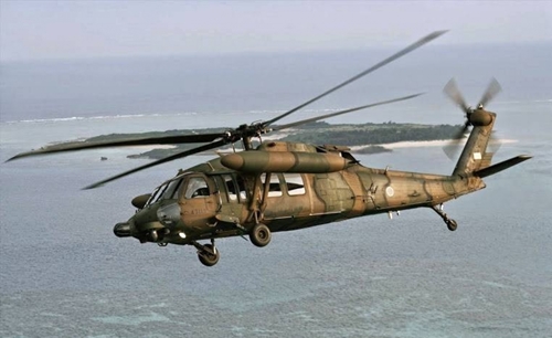 日本自卫队一直升机坠毁 10人下落不明