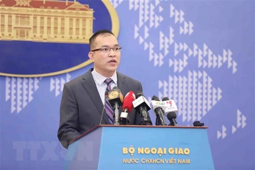 越南外交部例行记者会：越南一直密切关注东海上一切演变
