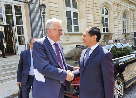 进一步推进越南与法国之间的全面合作关系
