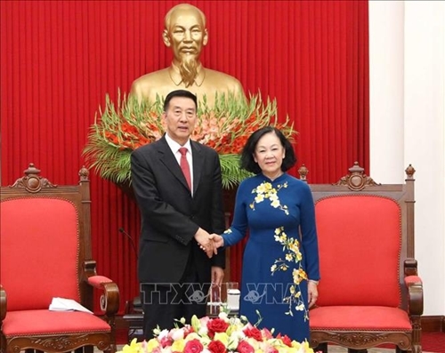 越南和中国加强各阶层人民的交流